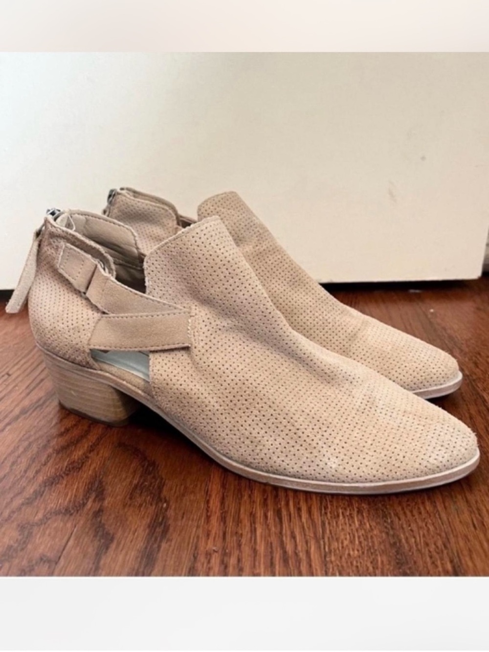 Dolce Vita Koree Ankle Booties Suede Light Taupe Boots Size 9